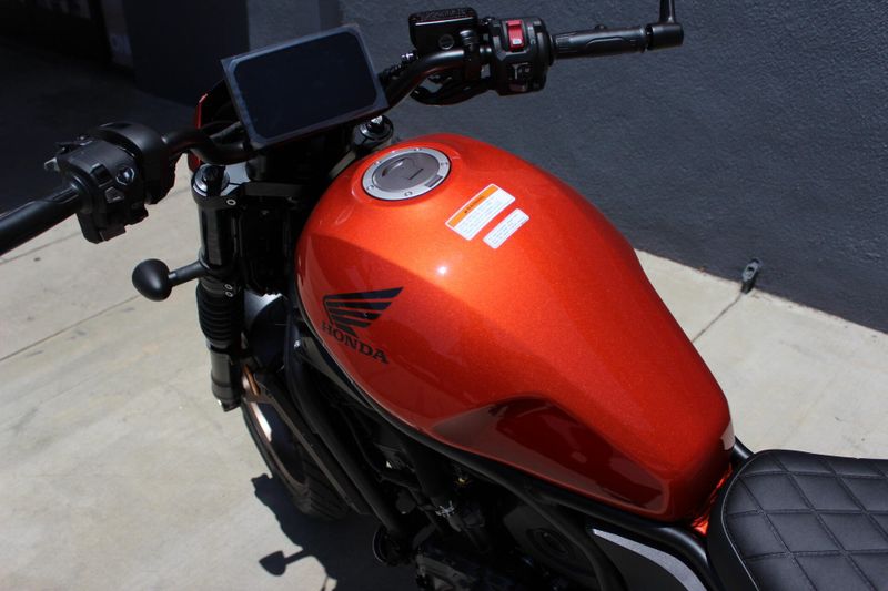 2025 Honda REBEL 1100 DCT SE Image 3
