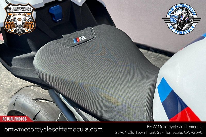 2025 BMW M 1000 RImage 10