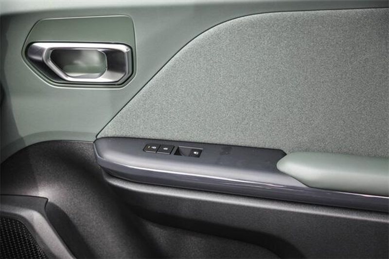 New 2025 Kia K4 EXImage 11