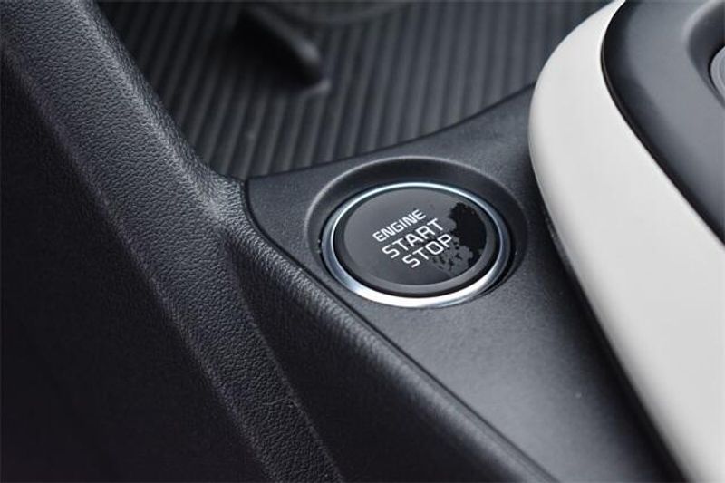 2025 Kia K4 GT-LineImage 24