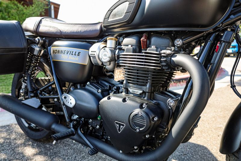 2022 Triumph BONNEVILLE T 120 BLACK EURO 5A BASE Image 31