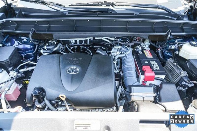 Used 2022 Toyota Highlander XLEImage 27