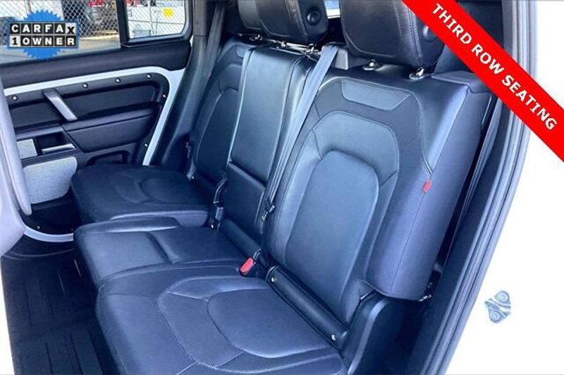 Used 2024 Land Rover Defender X-Dynamic SEImage 25