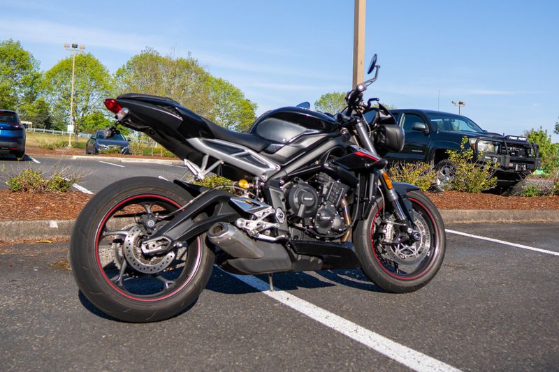 2018 Triumph Street Triple RS 