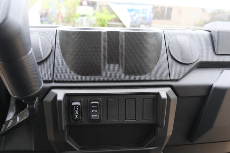 NEW 2026 POLARIS RANGER CREW XP 1000 PREMIUM Image 21