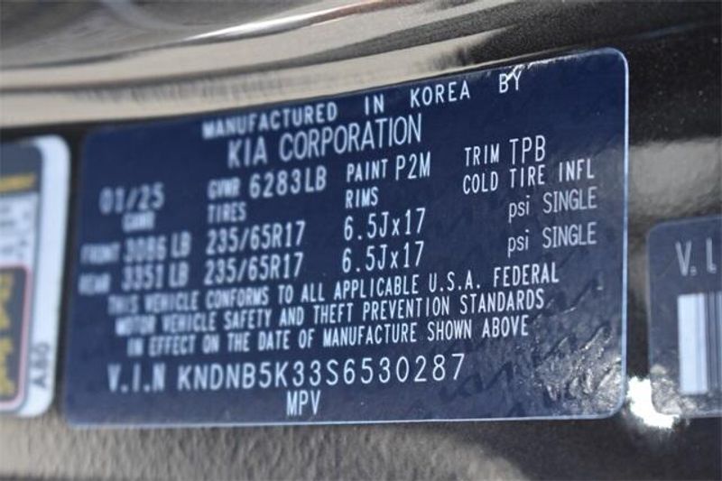 2025 Kia Carnival LXImage 34