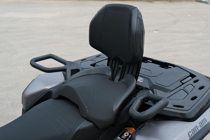 2025 Can-Am OUTLANDER MAX XT 1000R PLATINUM SATIN Image 14