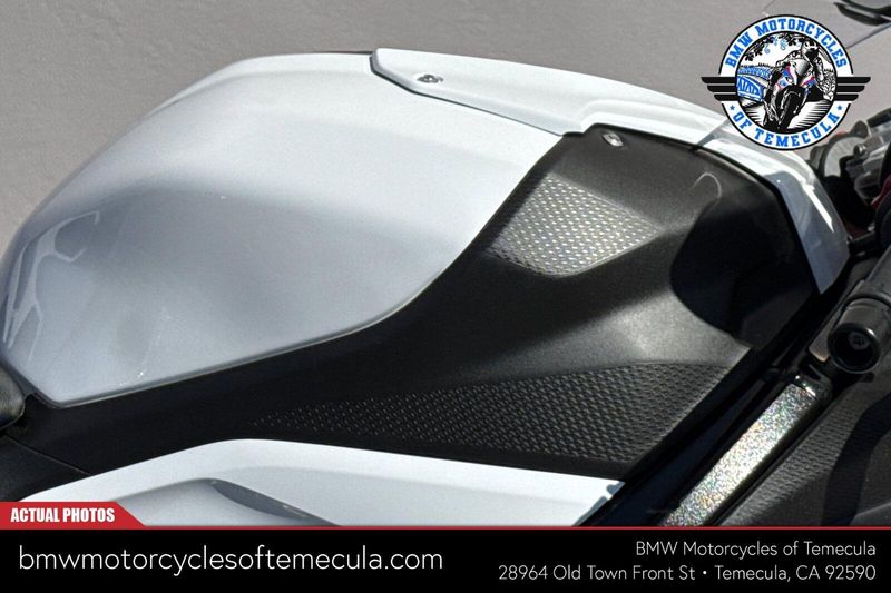 2025 BMW S 1000 RRImage 9
