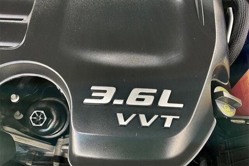 2022 Dodge Challenger SXTImage 32