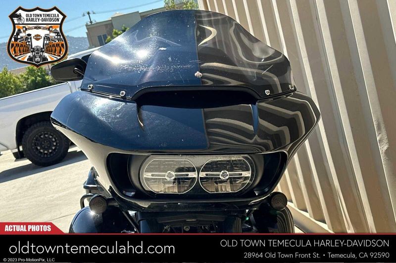 2022 Harley-Davidson Road Glide in a Black exterior color. BMW Motorcycles of Temecula – Southern California (951) 506-6903 bmwmotorcyclesoftemecula.com 