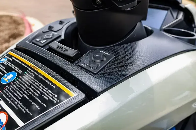 2025 Yamaha FX LIMITED SVHO DEEPWATER BLUE Image 11