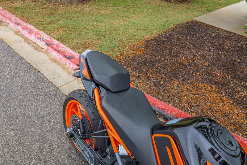 USED 2022 KTM DUKE 200 Image 13