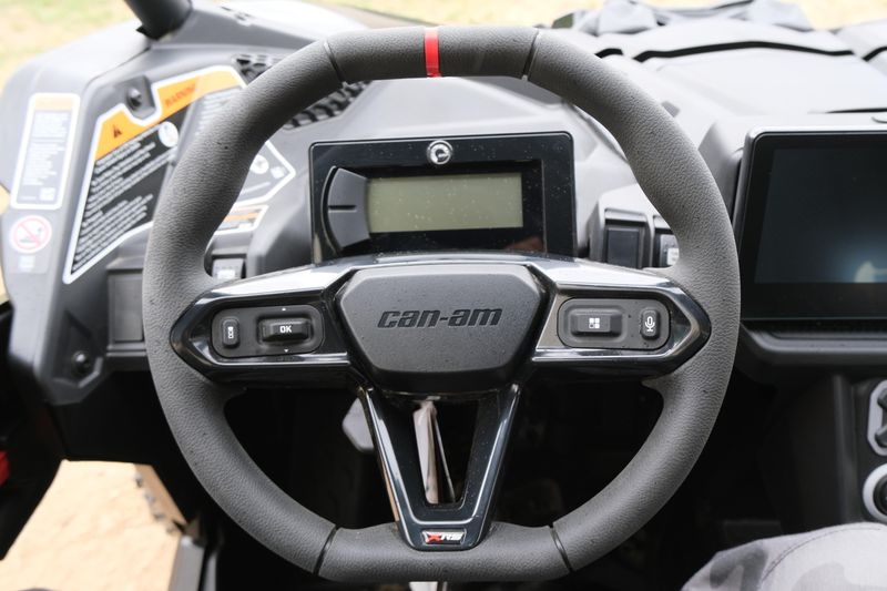 NEW 2026 CAN-AM MAVERICK X3 MAX X RS TURBO RR SMARTSHOX WITH 1025 TOUCHSCREEN Image 18