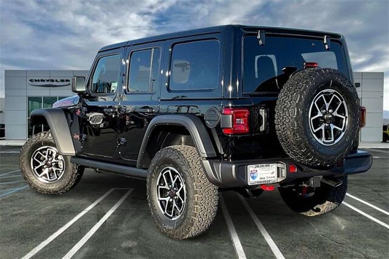 2024 Jeep Wrangler 4-door RubiconImage 2