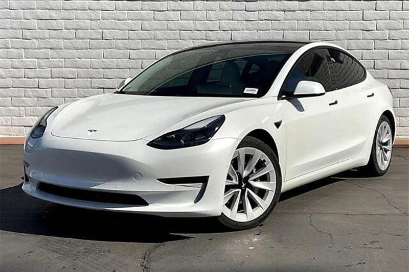 2021 Tesla Model 3 Long RangeImage 1