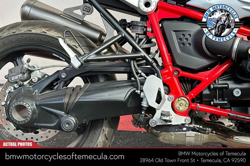 2022 BMW R NINET SCRAMBLER  in a OPTION 719 BLACK STORM METALLIC AND RACING RED exterior color. BMW Motorcycles of Temecula – Southern California (951) 506-6903 bmwmotorcyclesoftemecula.com 