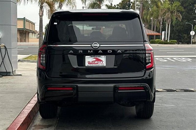 New 2025 Nissan Armada SVImage 4