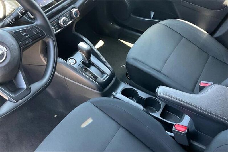 Used 2024 Nissan Kicks SImage 17