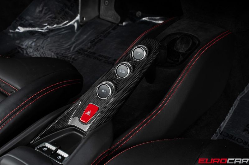 Used 2022 Ferrari F8 Spider *CARBON FIBER LED STEERING WHEEL * DAYTONA SEATS*Image 38