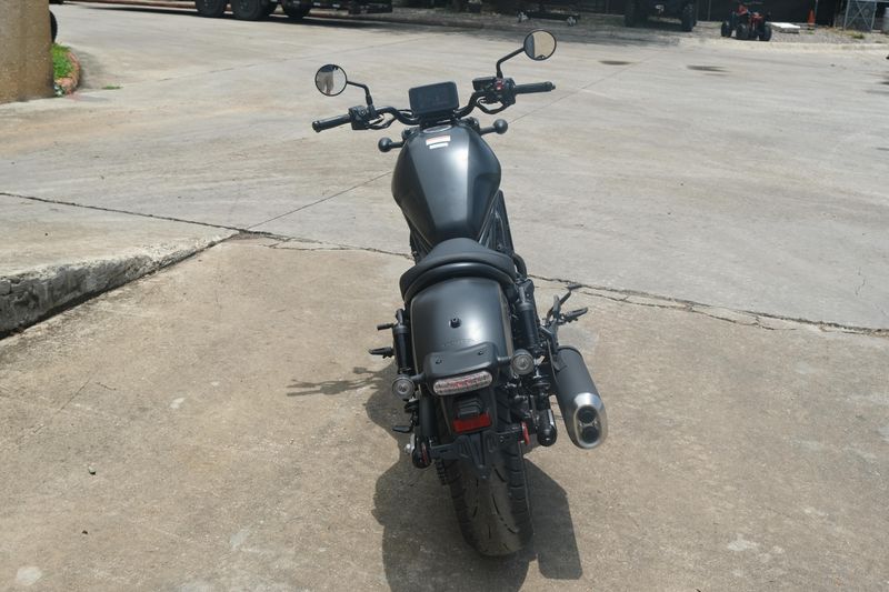 2025 Honda REBEL 1100 MATTE BLACK METALLIC Image 4