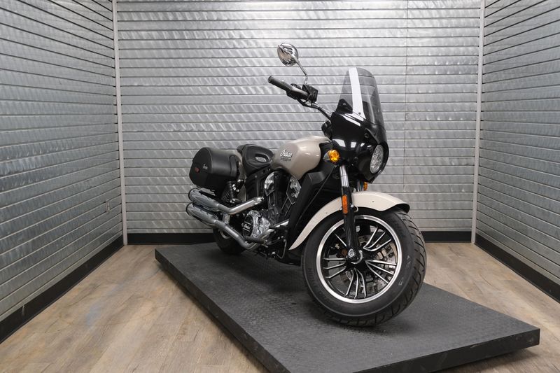 USED 2024 INDIAN MOTORCYCLE SCOUT ABS Image 1