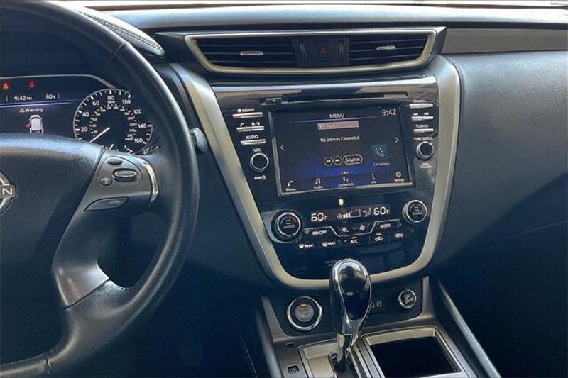 2023 Nissan Murano SVImage 5