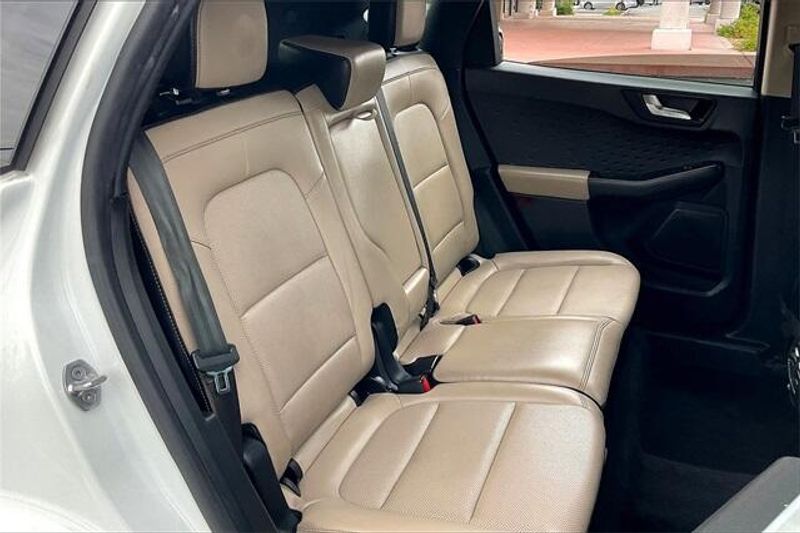 2020 Ford Escape SELImage 26