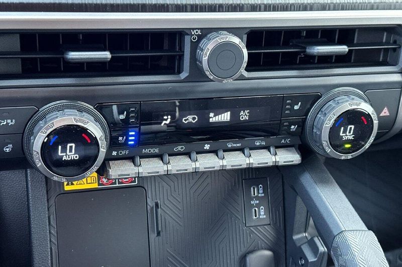 New 2026 Toyota 4Runner i-FORCE MAX Hybrid PlatinumImage 21
