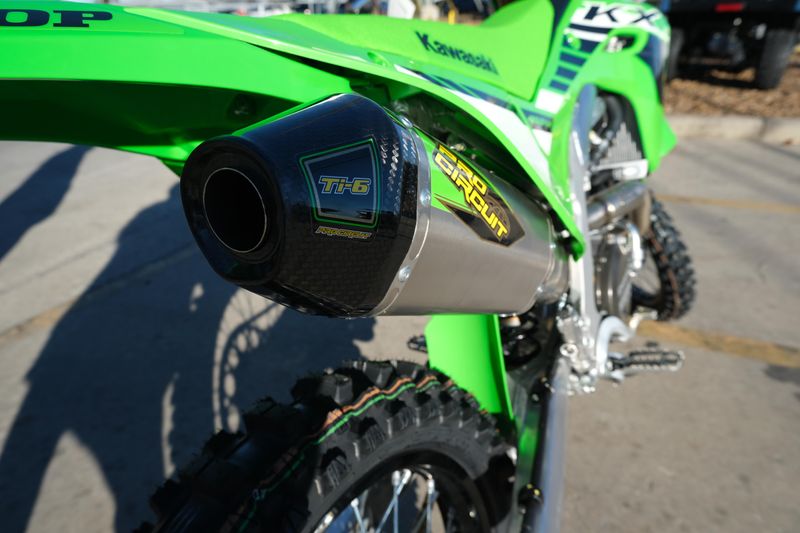 2025 Kawasaki KX450SR LIME GREENImage 22