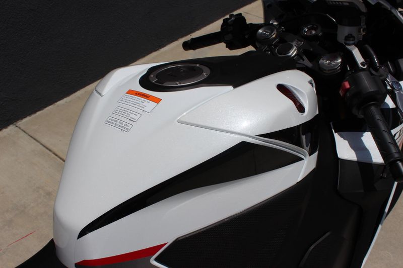 2025 Honda CBR1000RR Image 7
