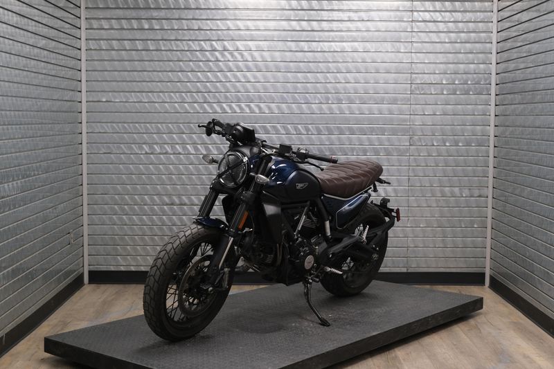 USED 2024 DUCATI SCRAMBLER NIGHSHIFT Image 7
