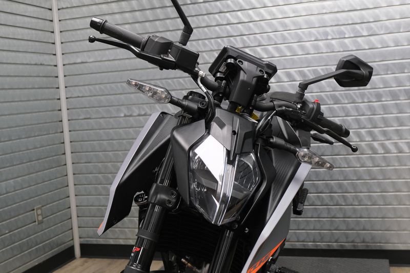 NEW 2026 KTM 250 DUKE Image 9