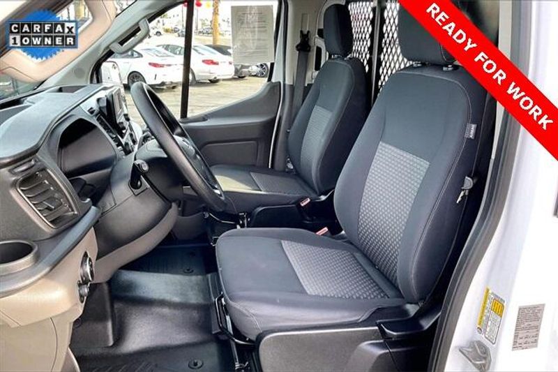 Used 2024 Ford Transit-250 Cargo Van BaseImage 22