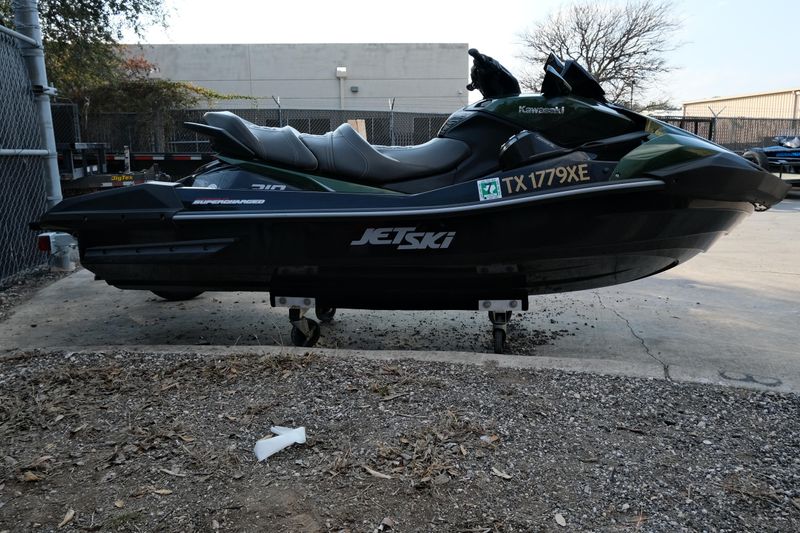 USED 2023 KAWASAKI JET SKI ULTRA 310LX Image 2