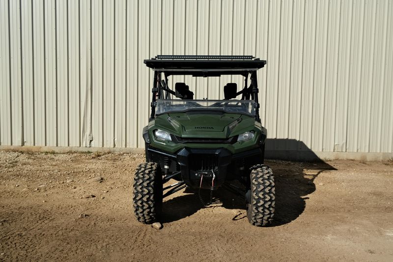 USED 2023 HONDA PIONEER 10006 CREW  DELUXE Image 8