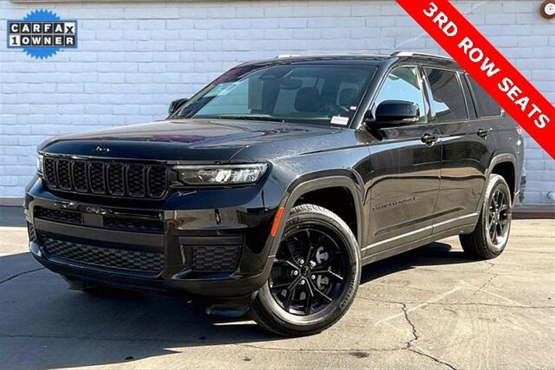 Used 2024 Jeep Grand Cherokee L AltitudeImage 1