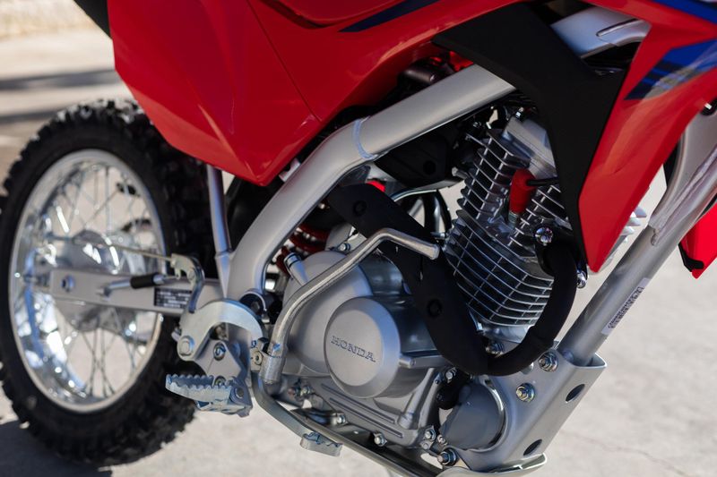 2025 Honda CRF125F RED Image 9