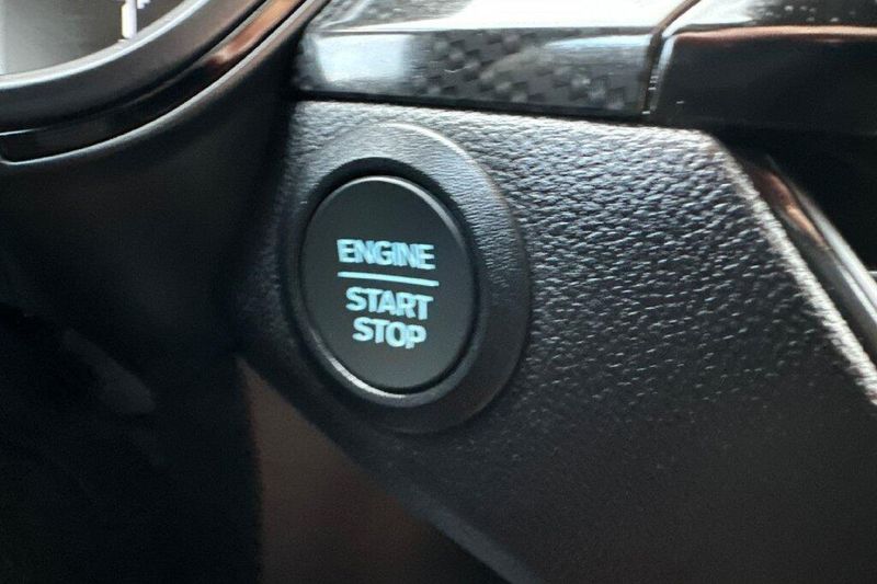 Used 2025 Ford Escape ST-LineImage 21