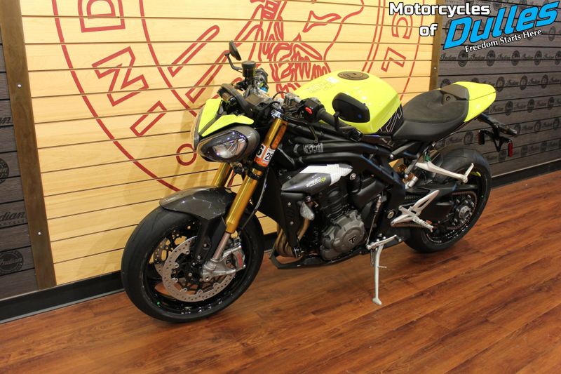 2026 Triumph Speed Triple 1200 RX Image 4