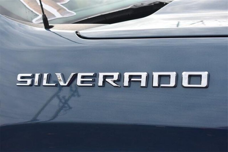 Used 2024 Chevrolet Silverado 1500 LTImage 12