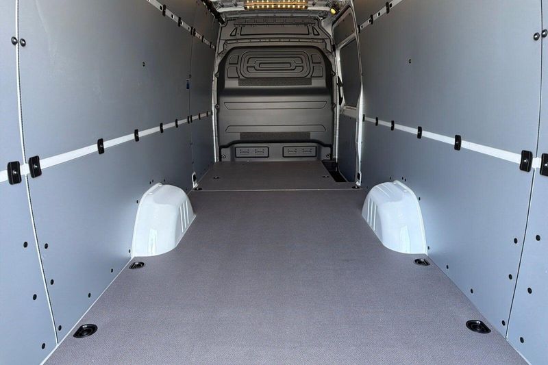 New 2026 Mercedes-Benz Sprinter 2500 Cargo 170 WBImage 10