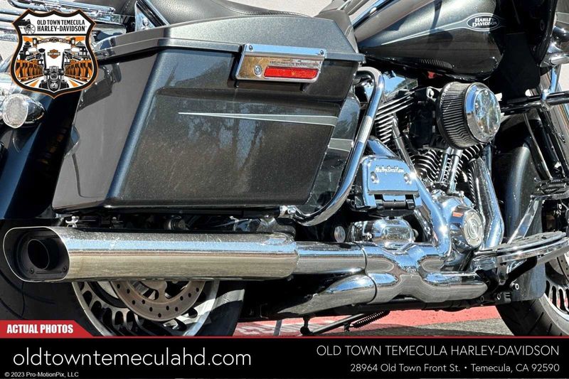 2009 Harley-Davidson Road Glide in a BLACK PEARL exterior color. BMW Motorcycles of Temecula – Southern California (951) 506-6903 bmwmotorcyclesoftemecula.com 