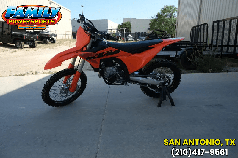 2025 KTM 450 SXF ORANGEImage 1