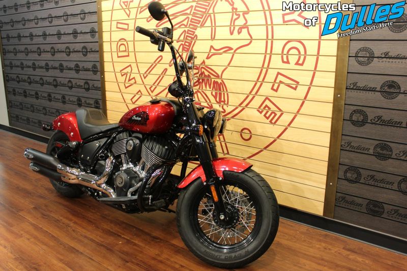 2022 Indian Motorcycle Chief Bobber Image 2
