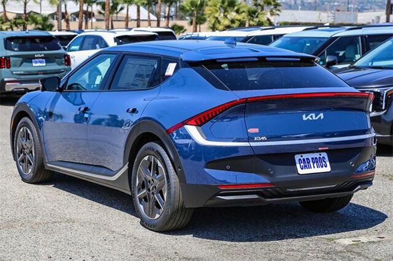 2025 Kia EV6 LightImage 13