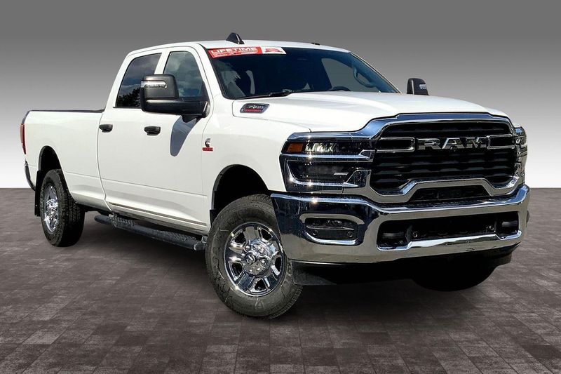 2026 Ram 3500 Tradesman photo 2
