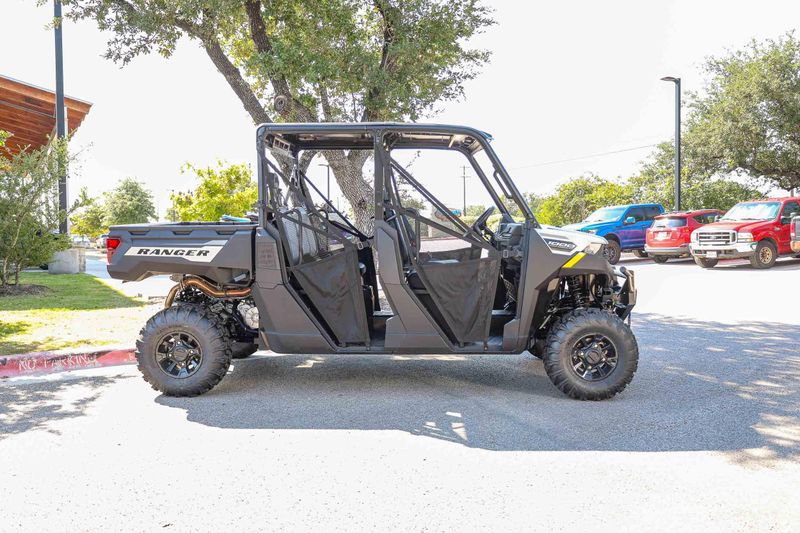 New 2026 Polaris RANGER CREW 1000 PREMIUM  MIRAGE BEIGE Image 9