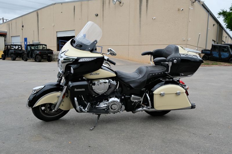 USED 2017 INDIAN MOTORCYCLE ROADMASTER Image 6