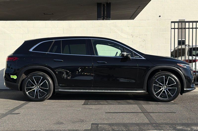 Used 2023 Mercedes-Benz EQS 450Image 3