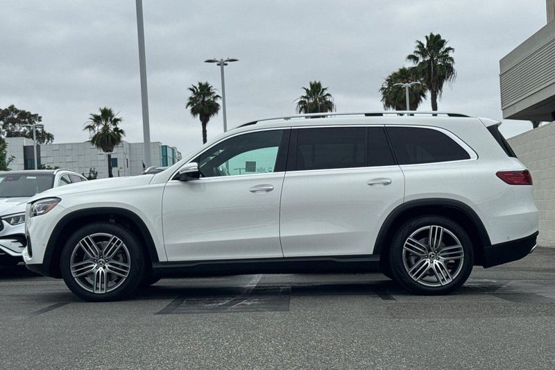 Used 2025 Mercedes-Benz GLS 450Image 7